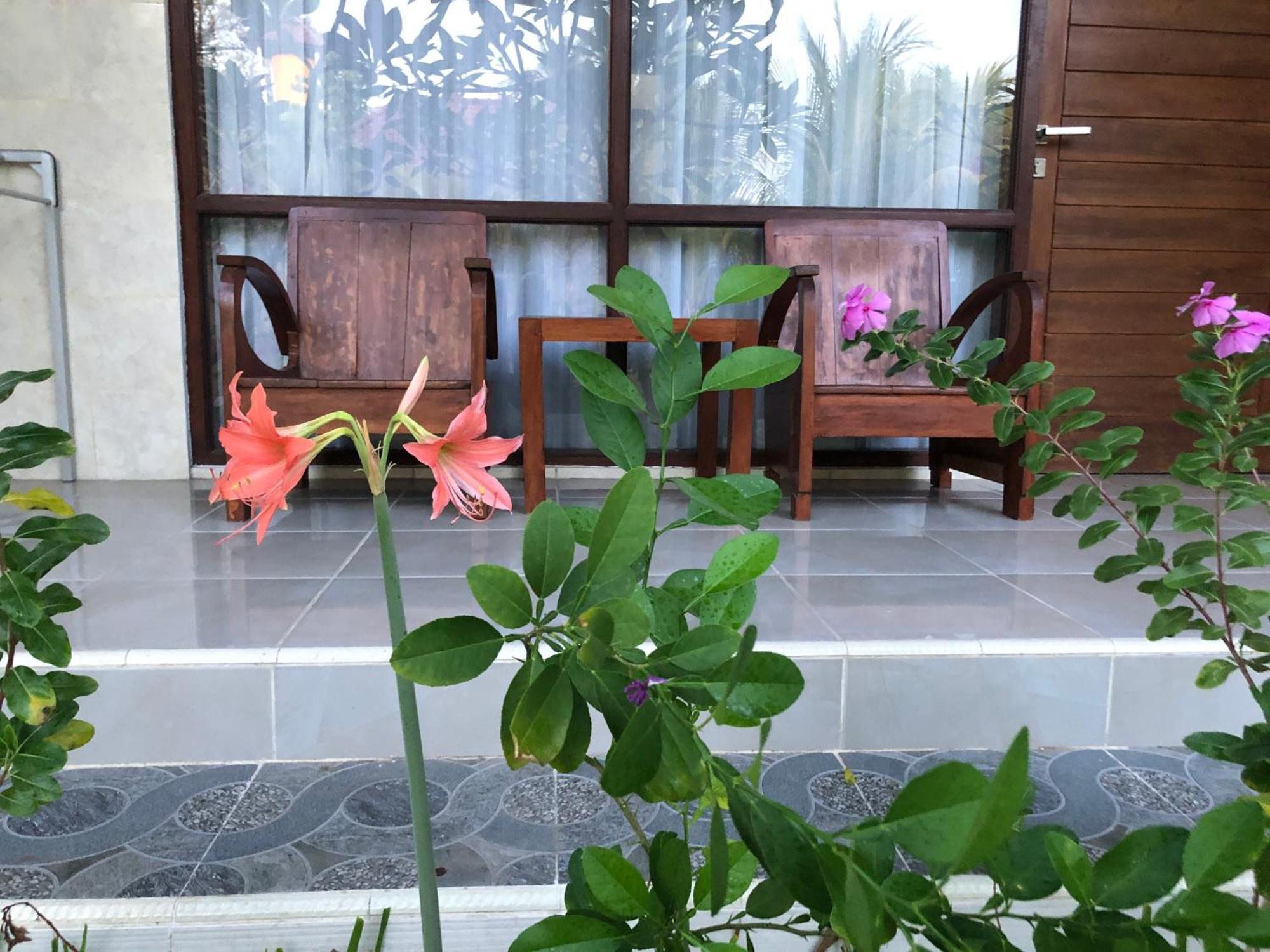 Maha Di Nusa Guest house *