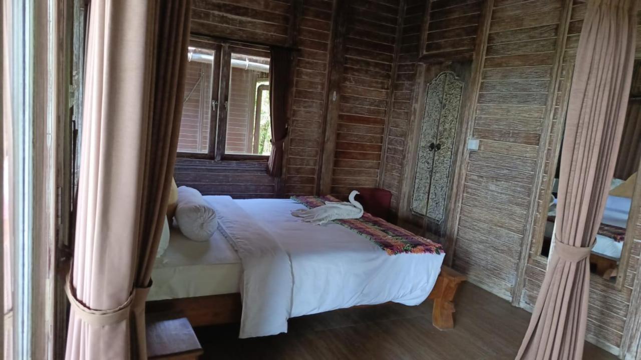 Kov Ceningan Hotel *