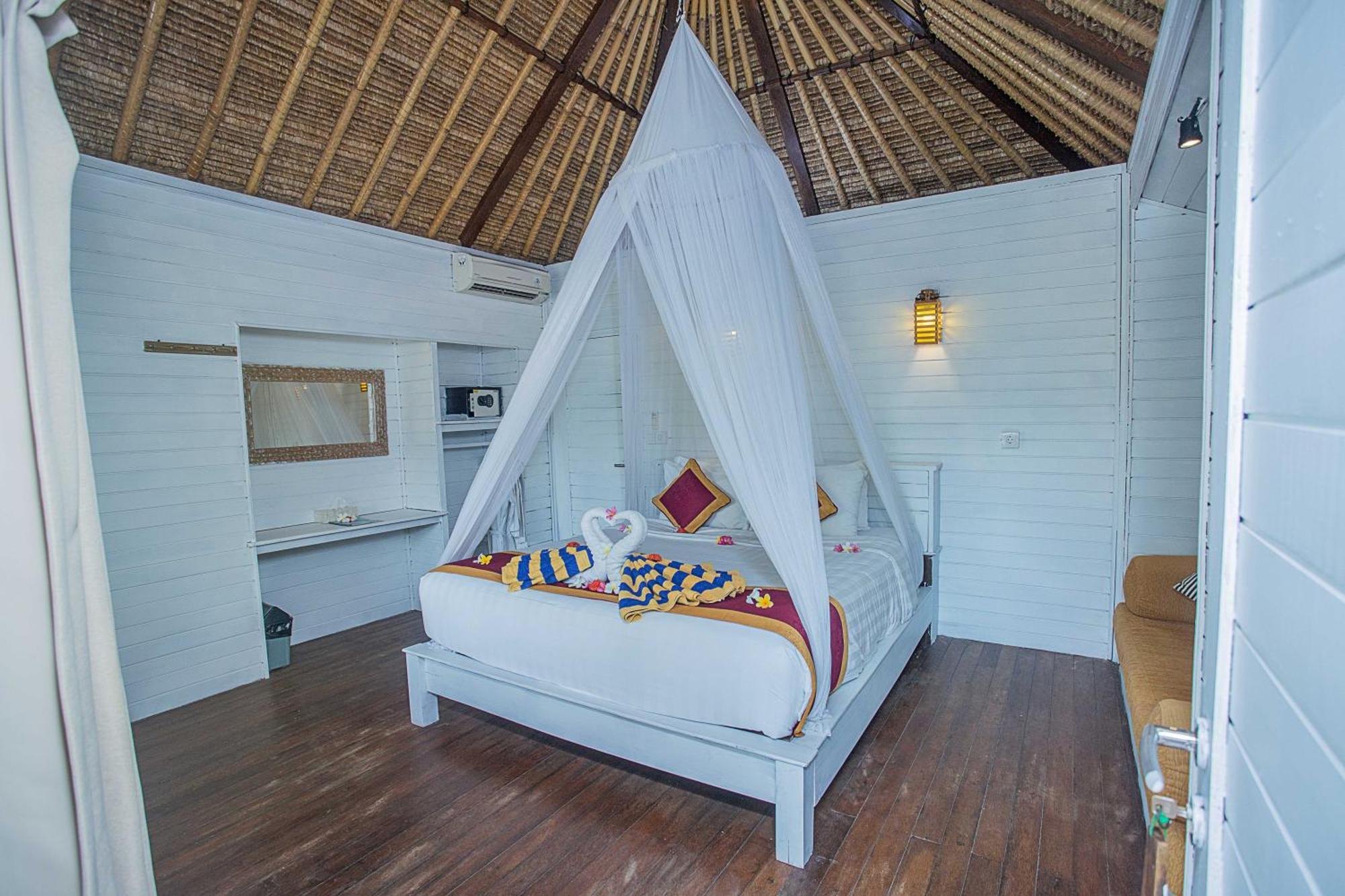 Koji Garden Huts 4*