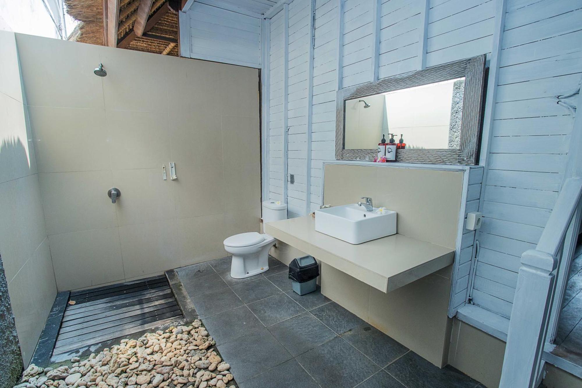 Koji Garden Huts Guest house 4*