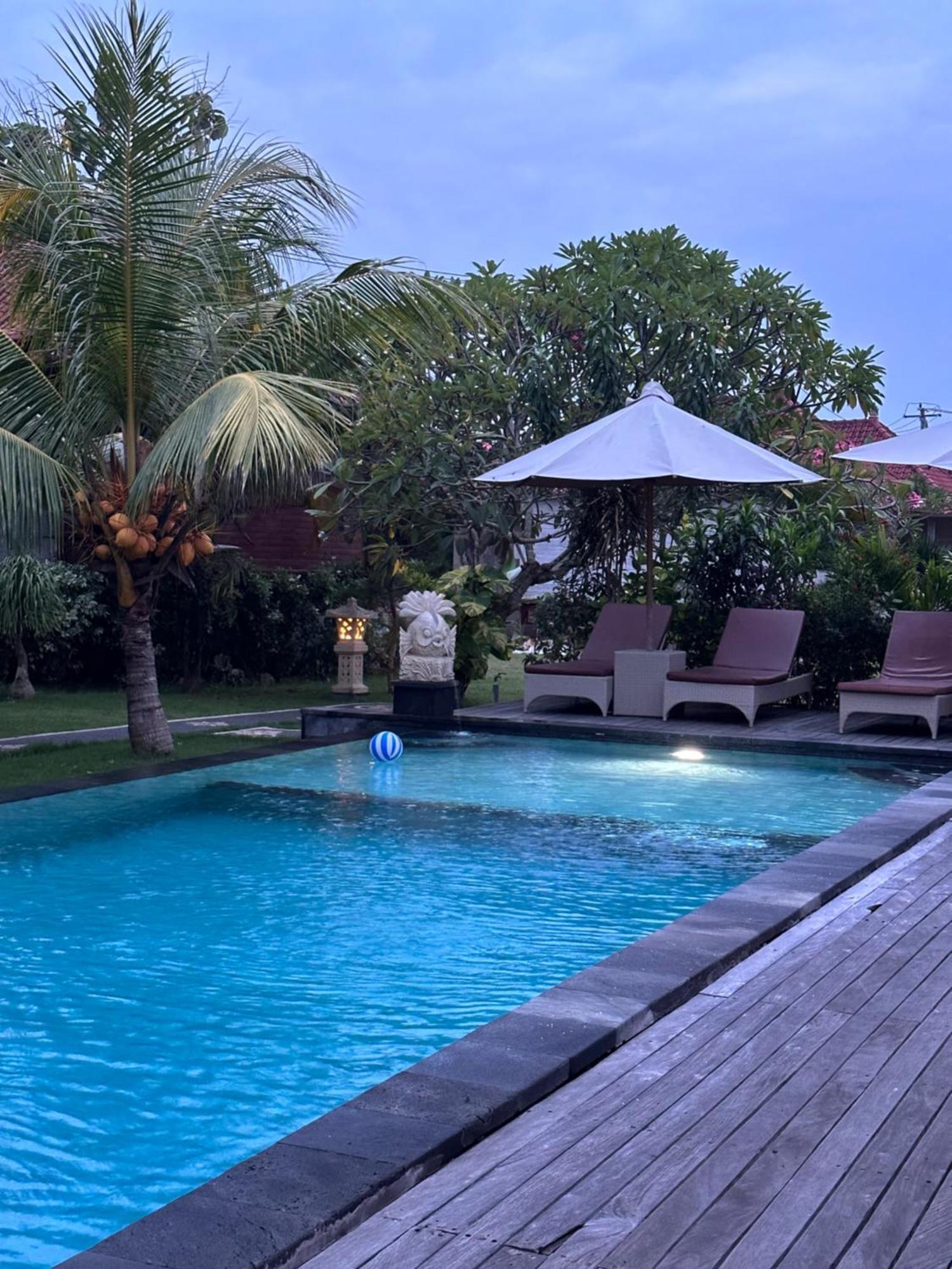 The Niti Hut's 4*