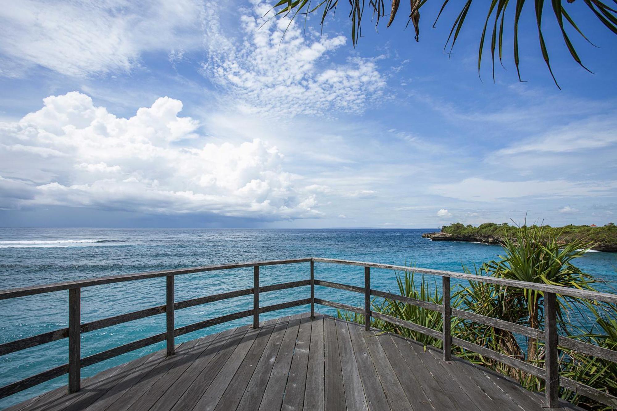 Water Blow Huts Holiday park Nusa Lembongan (Bali)