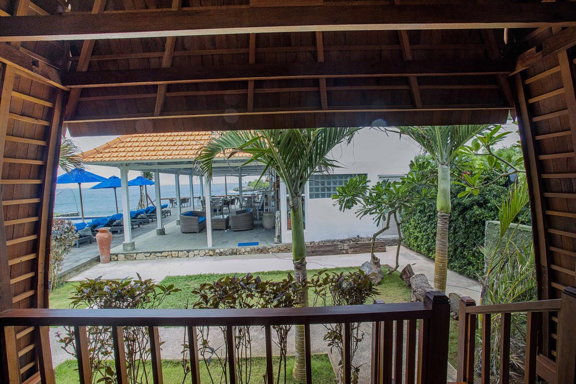 Holiday park Water Blow Huts Nusa Lembongan (Bali)