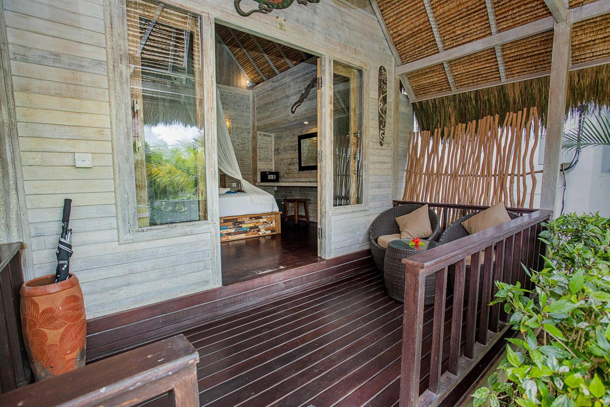 Holiday park Water Blow Huts 3*