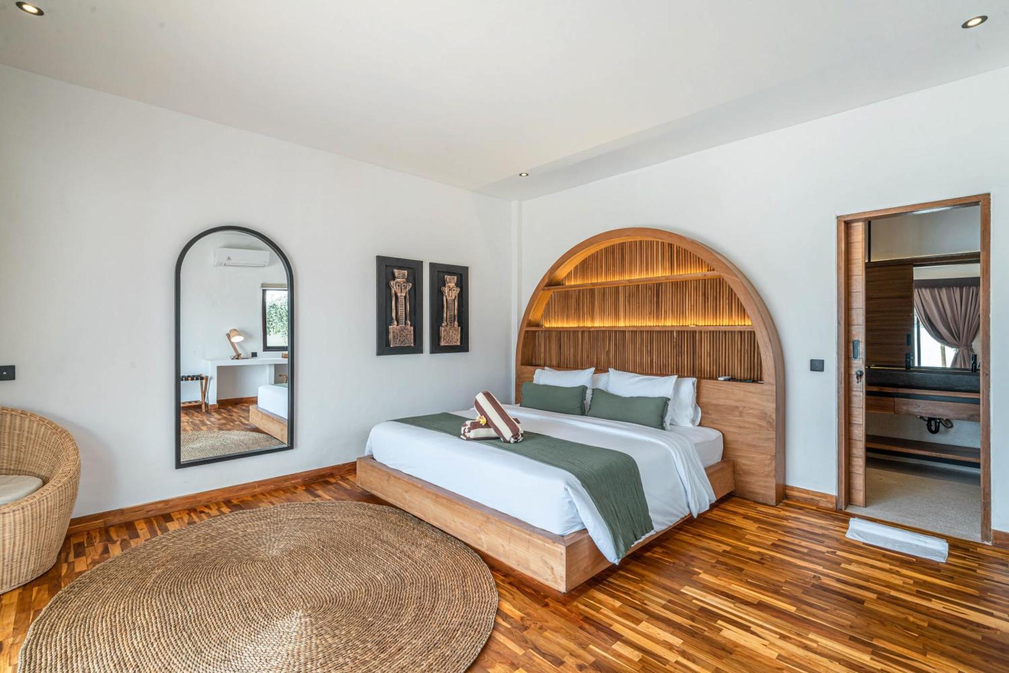 Villa La Ceningan - Breathtaking 4br Beachfront In Nusa Ceningan *