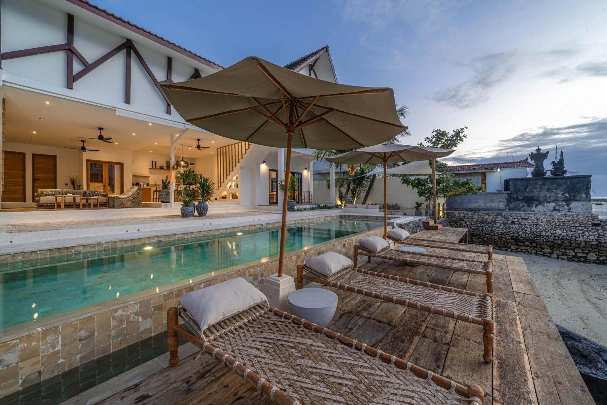 La Ceningan - Breathtaking 4br Beachfront In Nusa Ceningan *