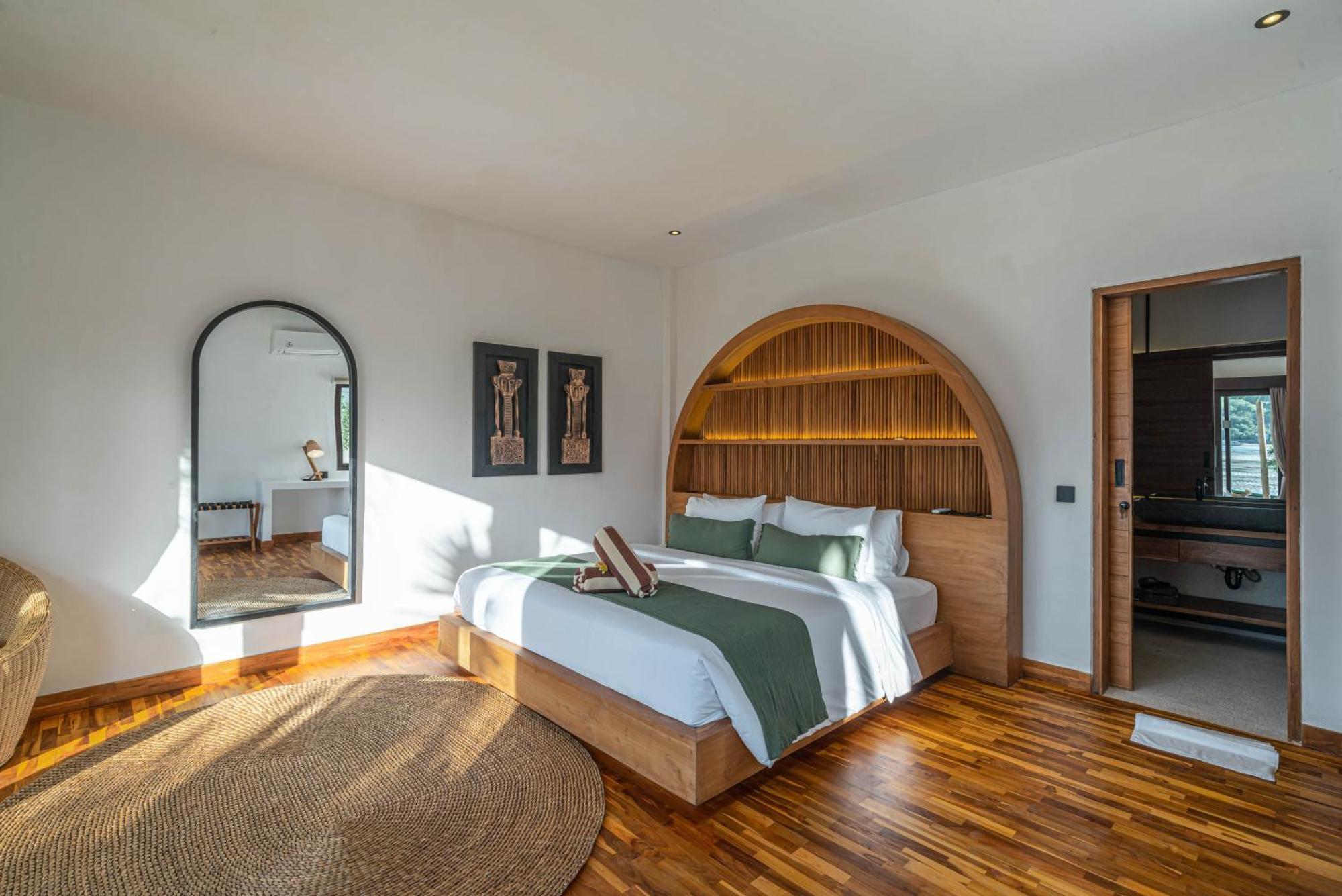Villa La Ceningan - Breathtaking 4br Beachfront In Nusa Ceningan Nusa Lembongan (Bali)