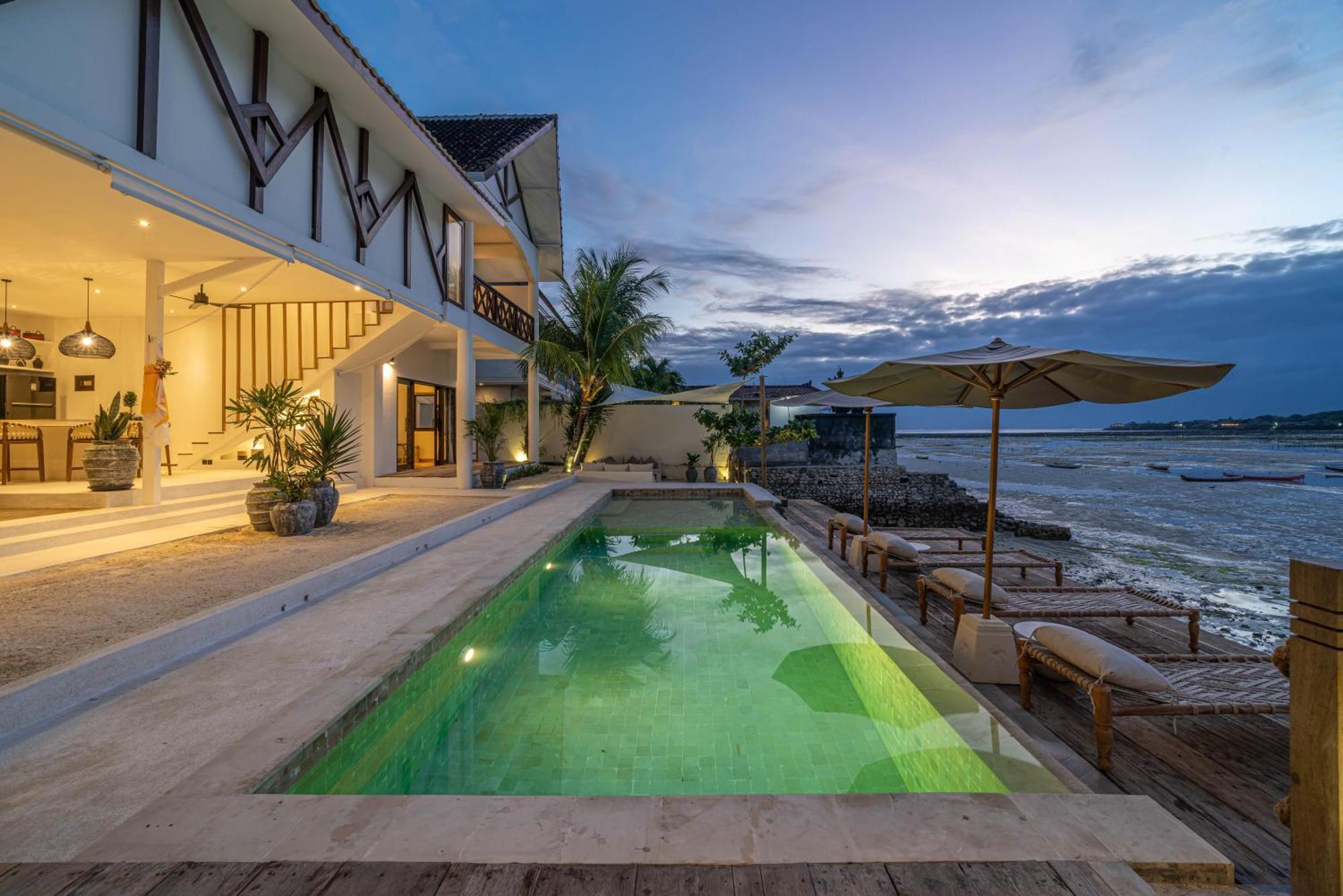 La Ceningan - Breathtaking 4br Beachfront In Nusa Ceningan Villa