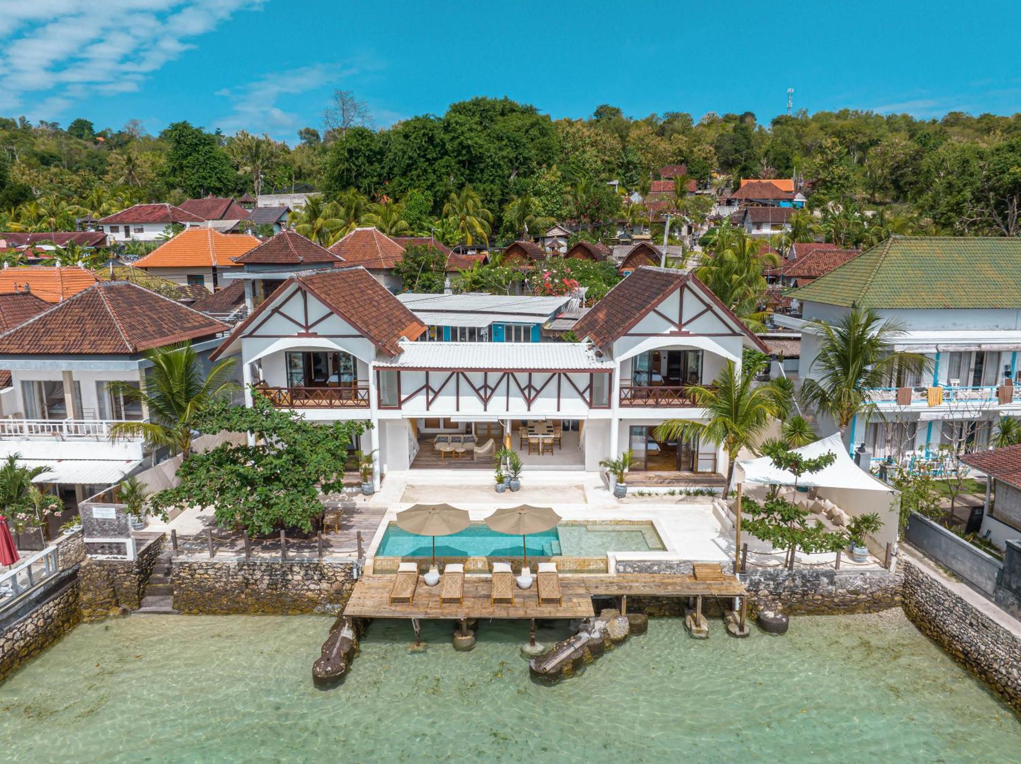 Villa La Ceningan - Breathtaking 4br Beachfront In Nusa Ceningan