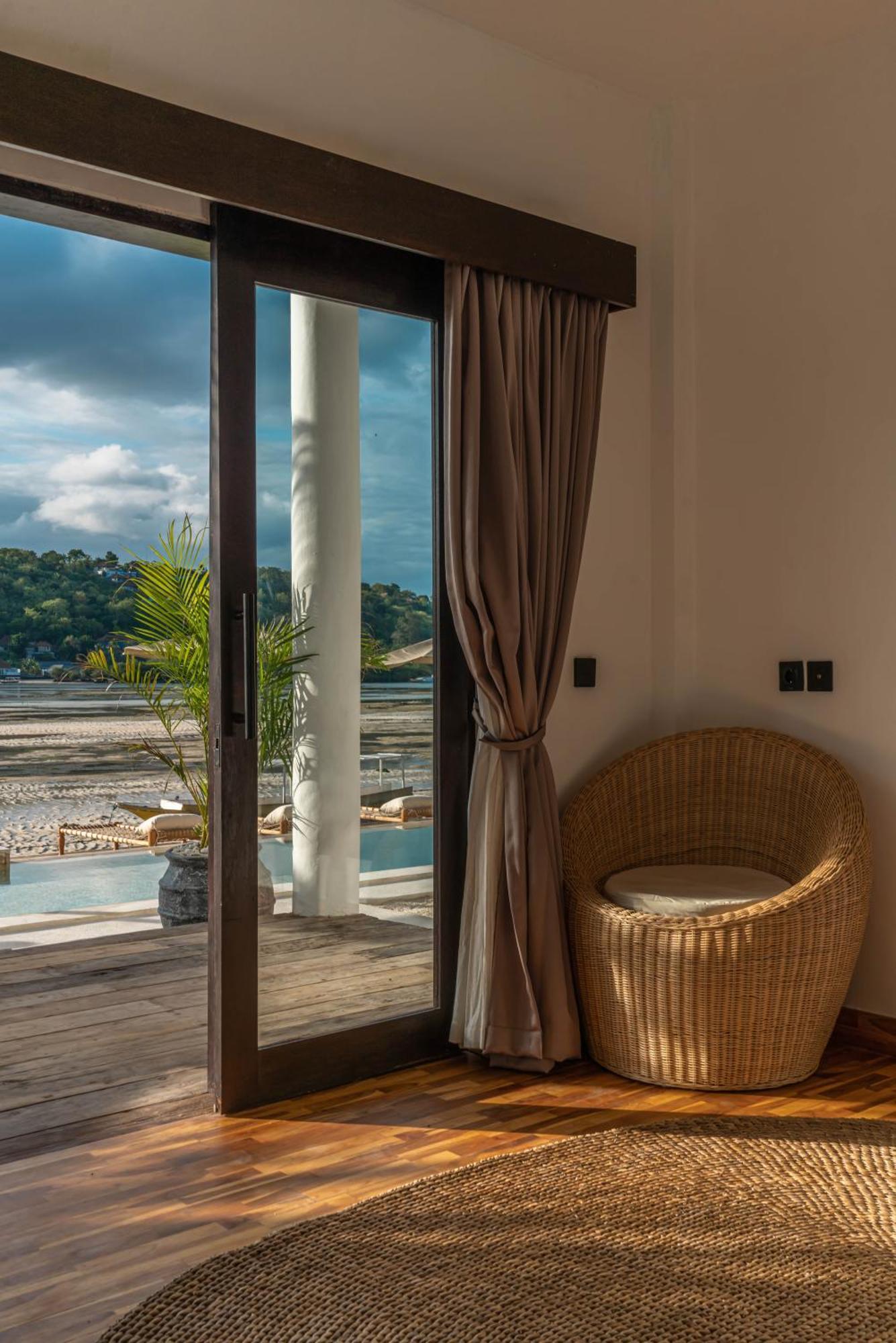 La Ceningan - Breathtaking 4br Beachfront In Nusa Ceningan Villa Nusa Lembongan (Bali)