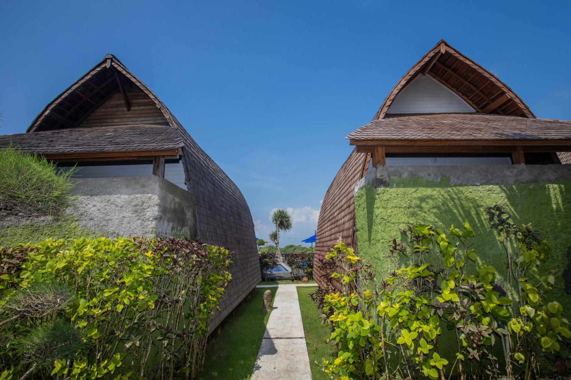 Holiday park Water Blow Huts 3*