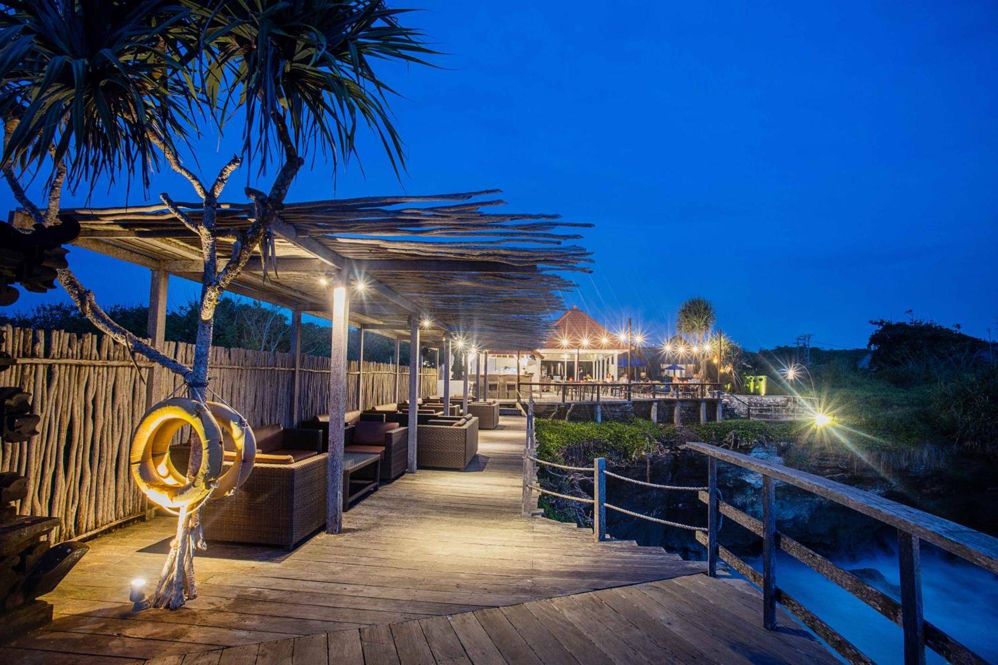 Holiday park Water Blow Huts 3*
