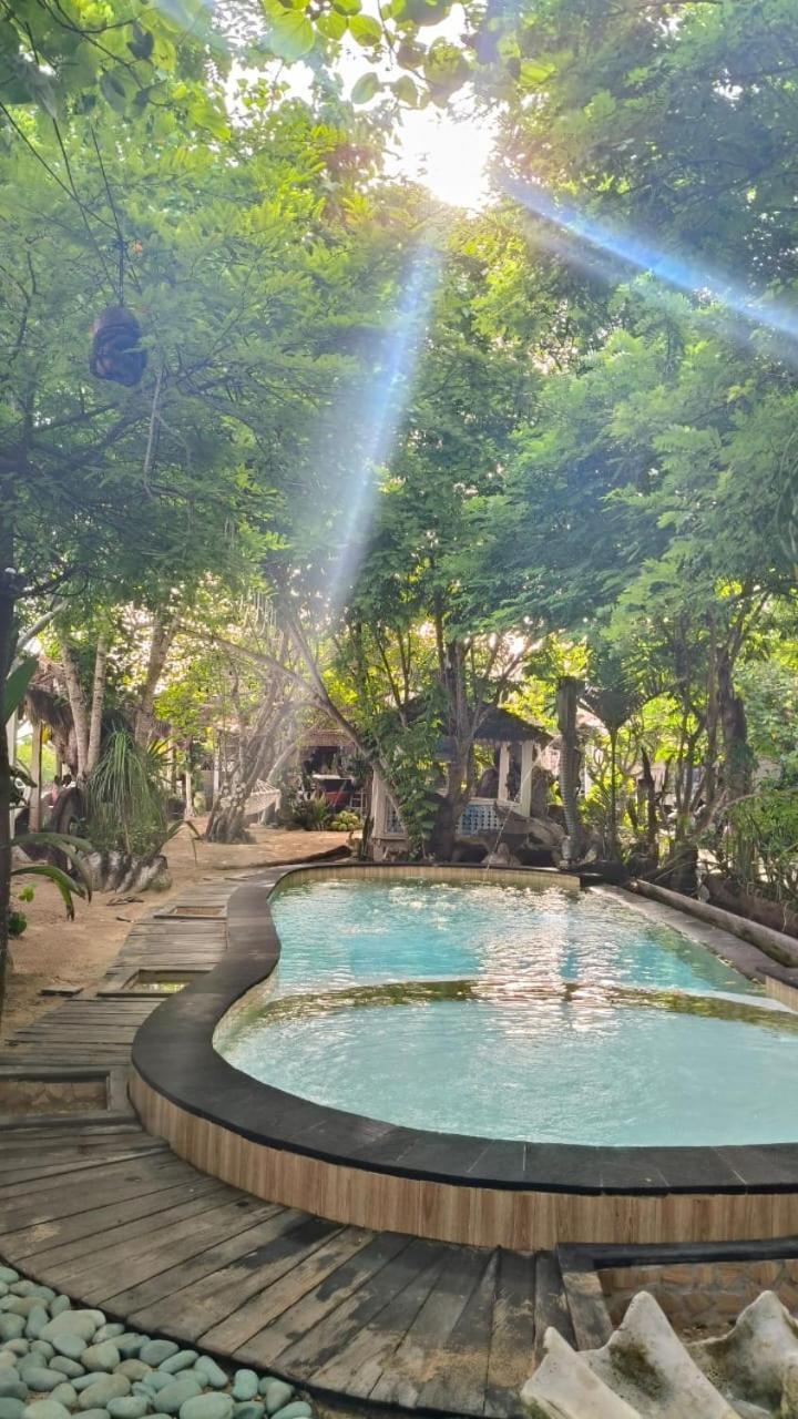 Nusa Fisherman Shack Villa *