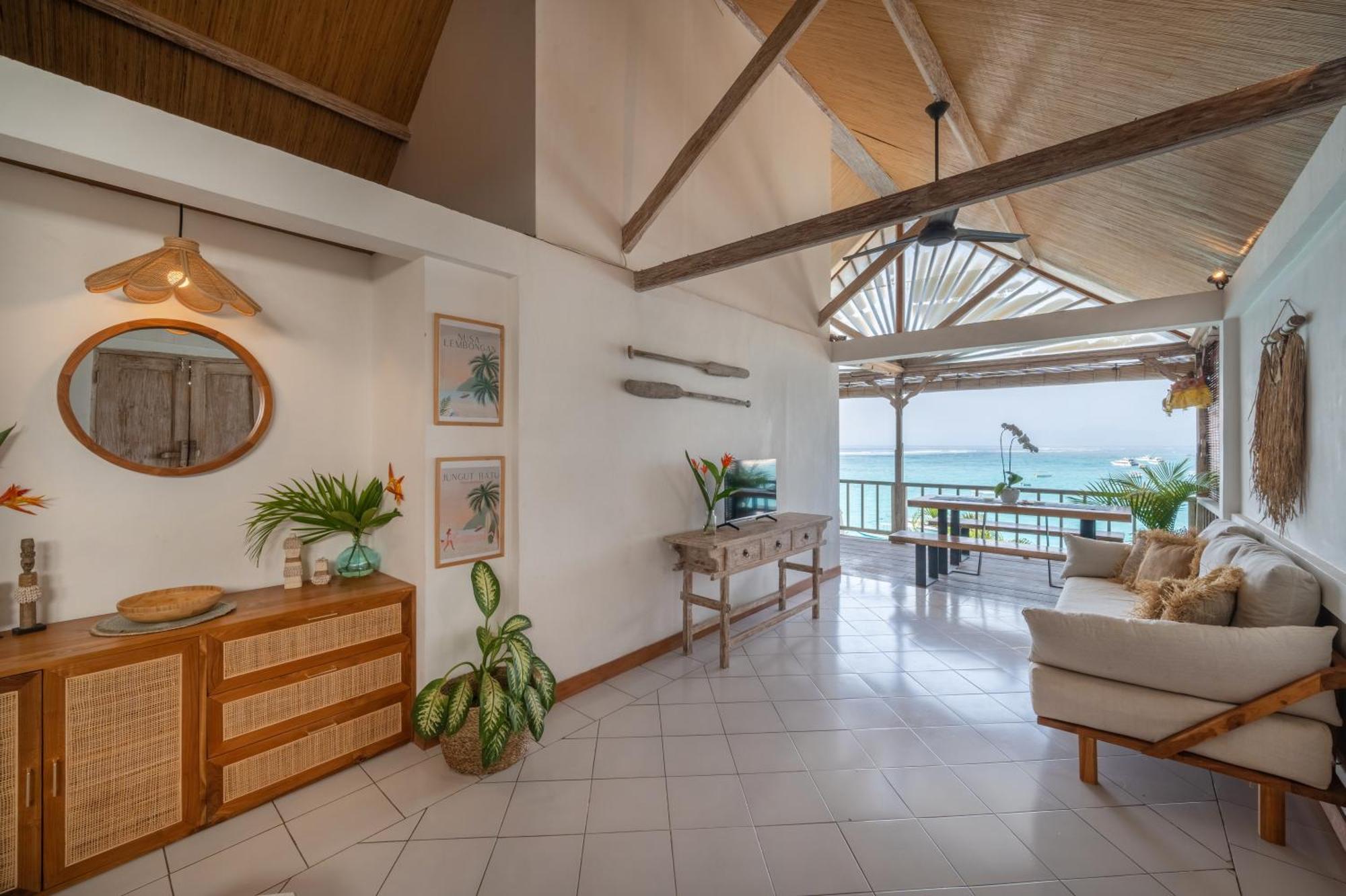 Villa Aman - Oceanfront