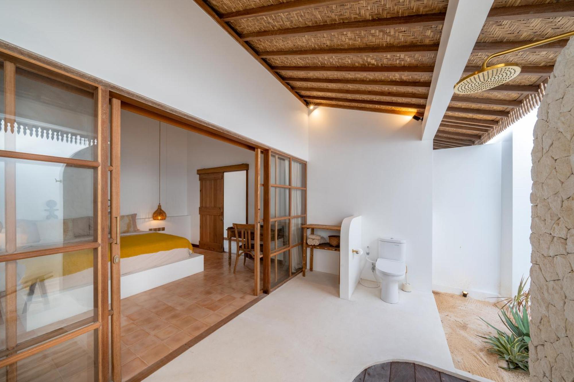 Villa Lagoona