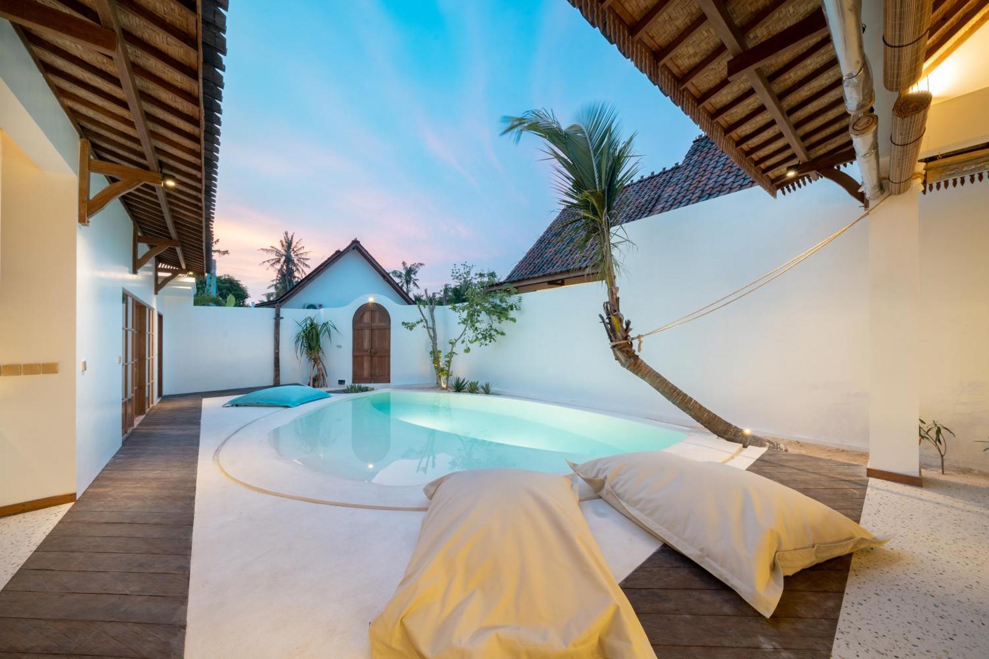 Villa Lagoona