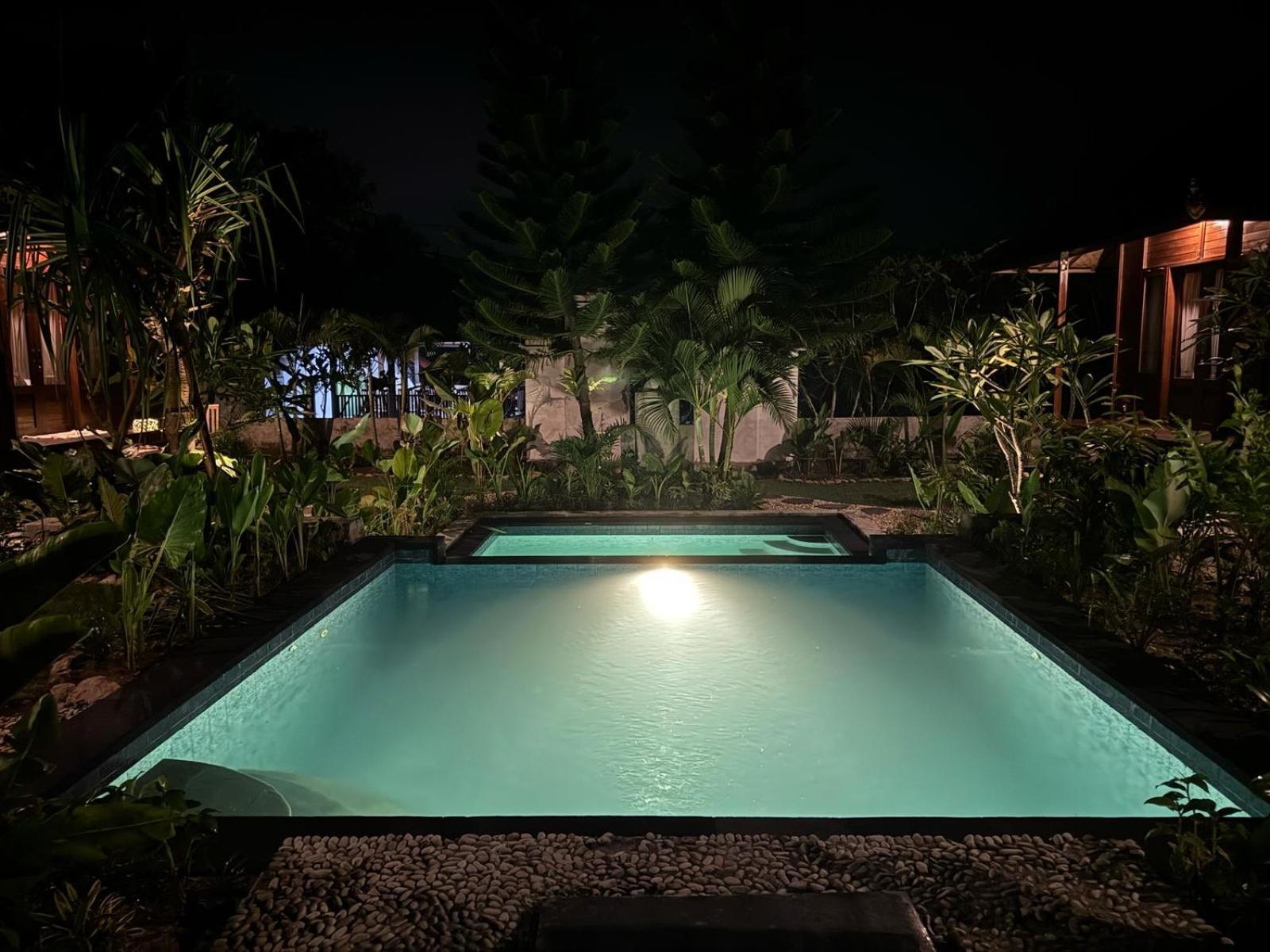 Puri Sari Villas, Restaurant And Bar Nusa Lembongan (Bali)