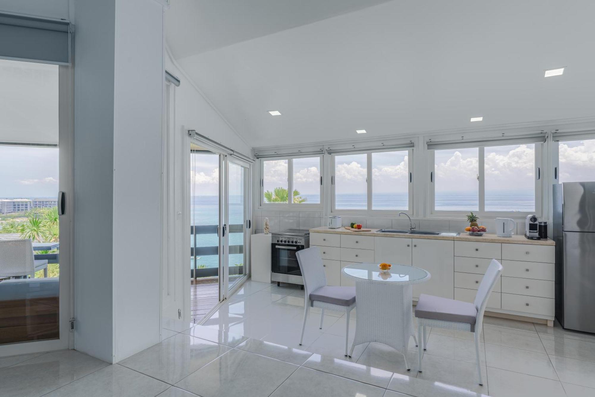 Seaview Private Villa *