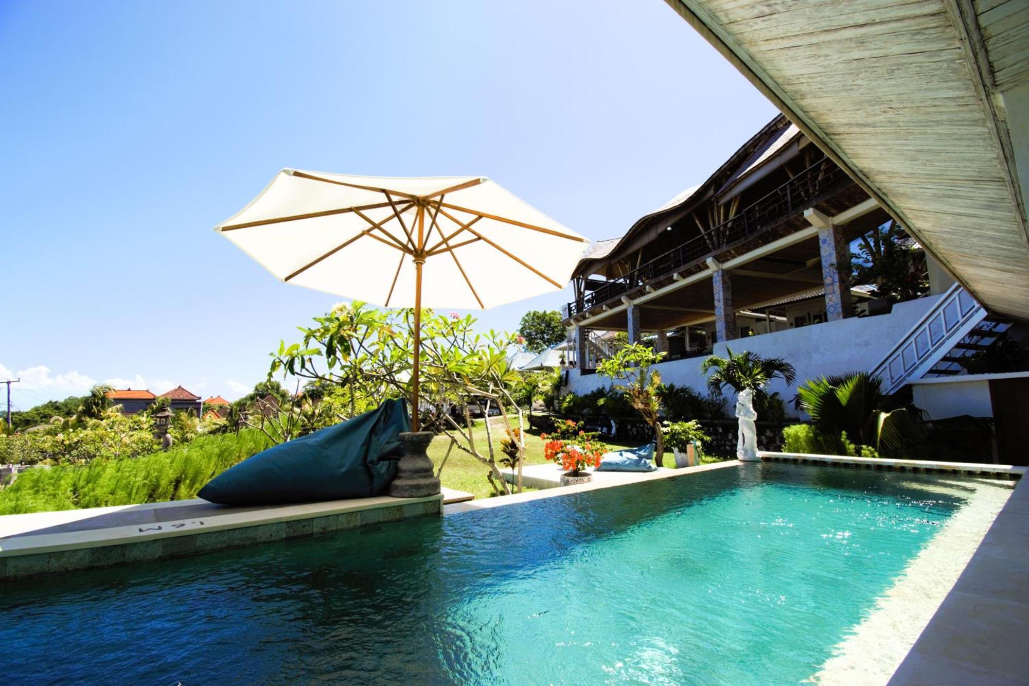 Nusa View - Oceanfront Hotel *