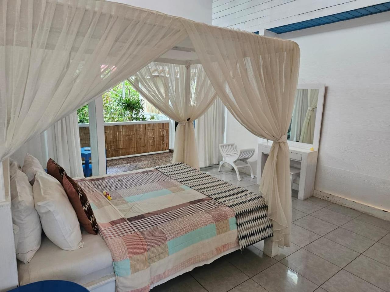 Waru Villa