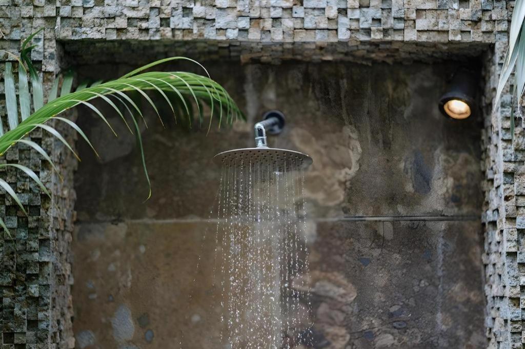 Batu Karang Lembongan & 4*