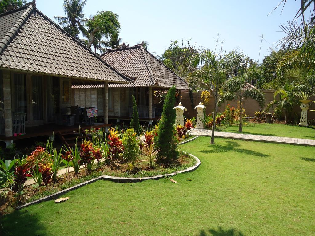 The Palm Grove Hotel