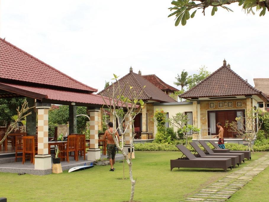 Yogi & The Blue Yogi Restaurant Nusa Lembongan (Bali)