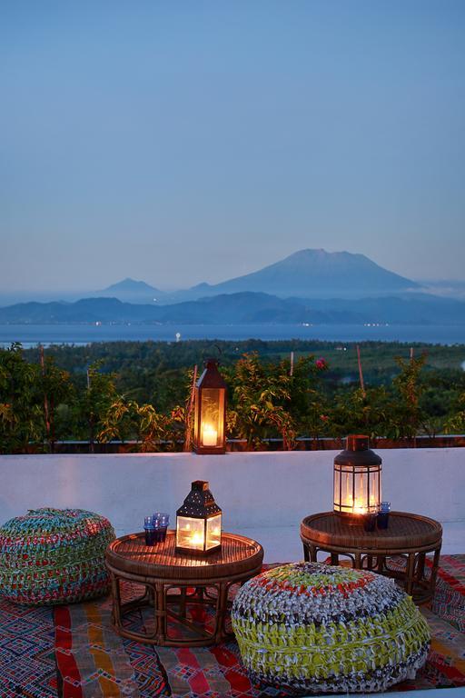 353 Degrees North Villa