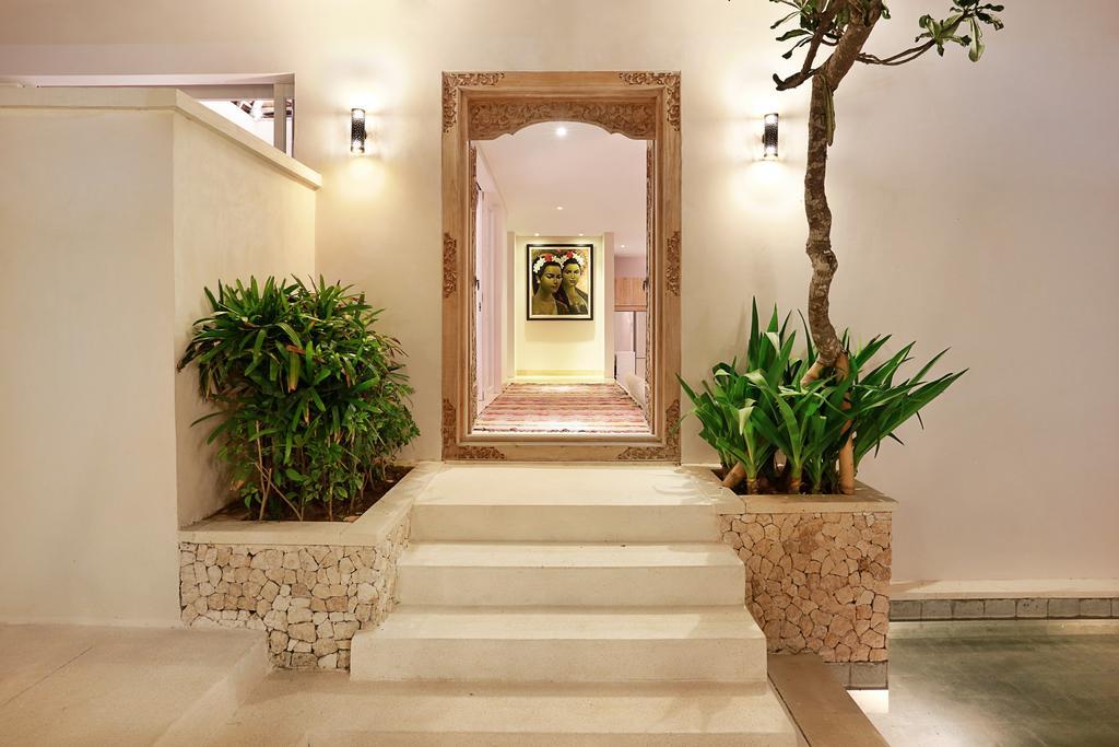 353 Degrees North Villa