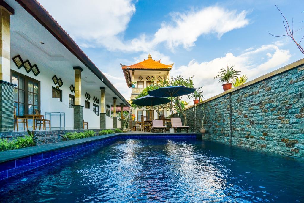 Widia Nusa Bali Redpartner Wisma tamu *