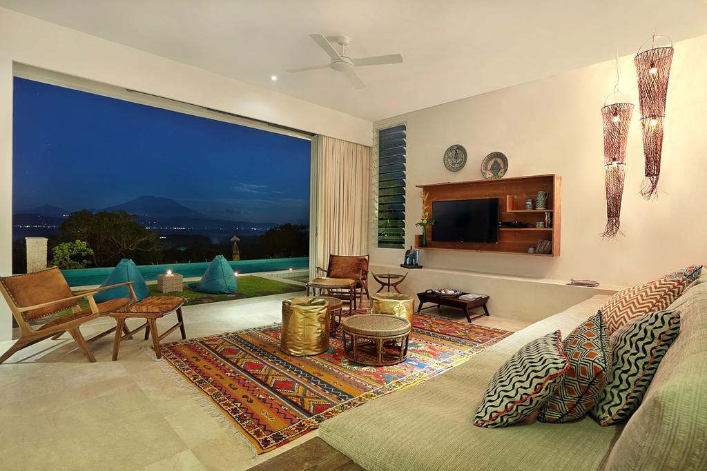 Villa 353 Degrees North
