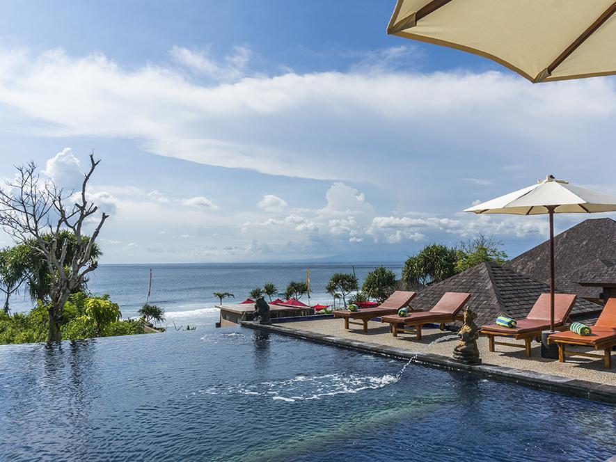 The Ocean Sunset Ceningan Nusa Lembongan (Bali)