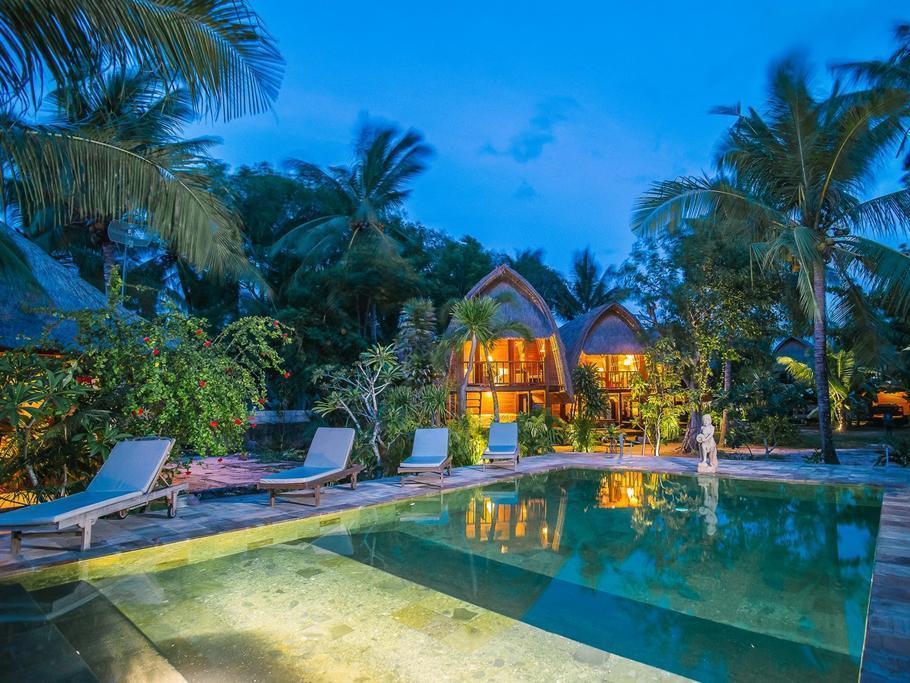 Sukanusa Luxury Huts Holiday park 3*