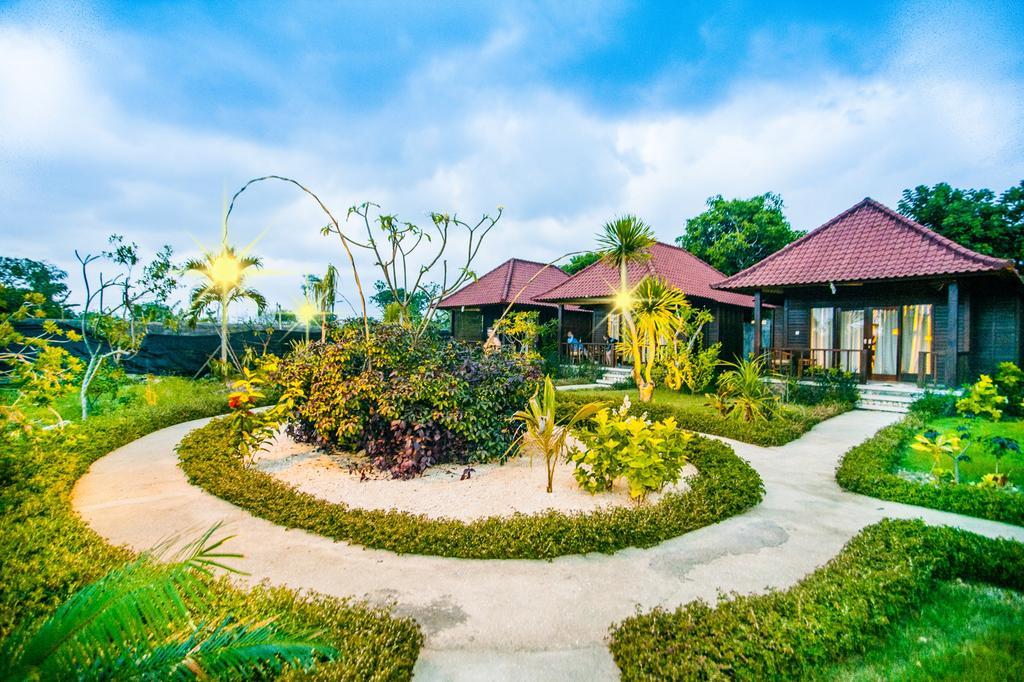 Dini D'nusa 4*