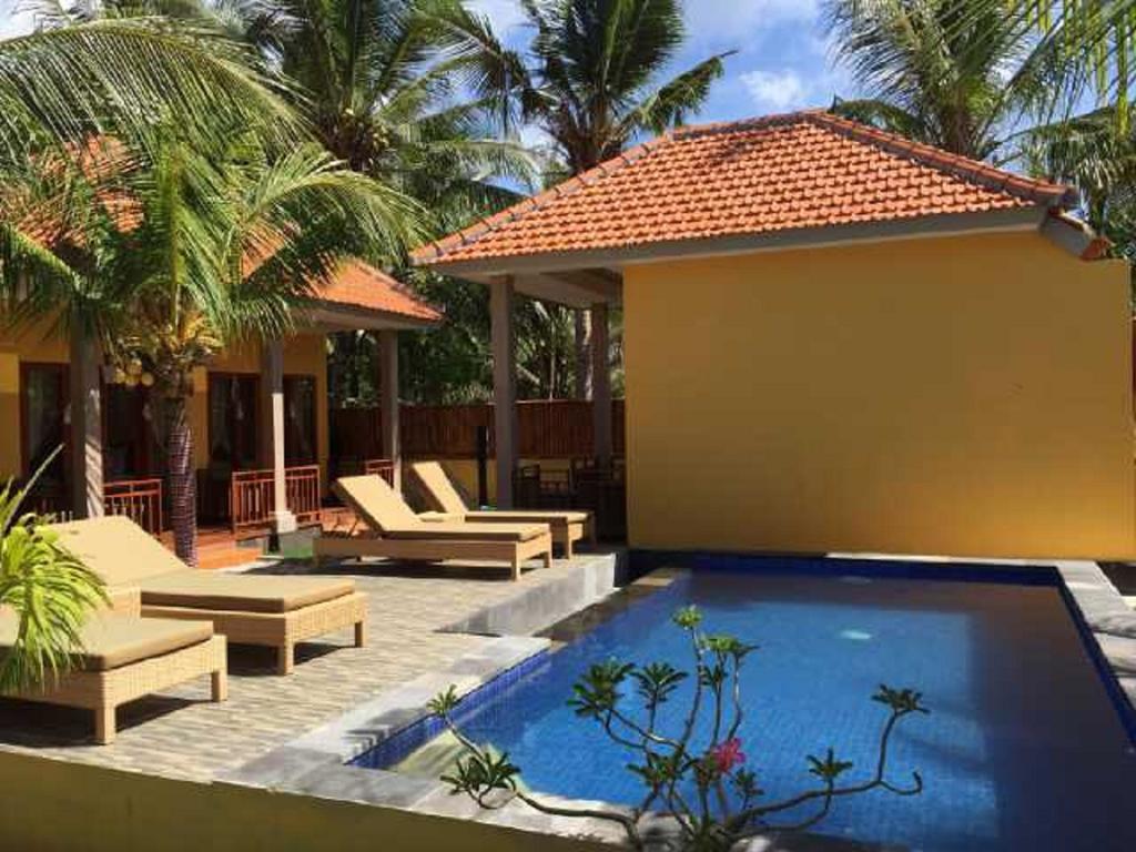 Yellow Bridge Guest house 3*