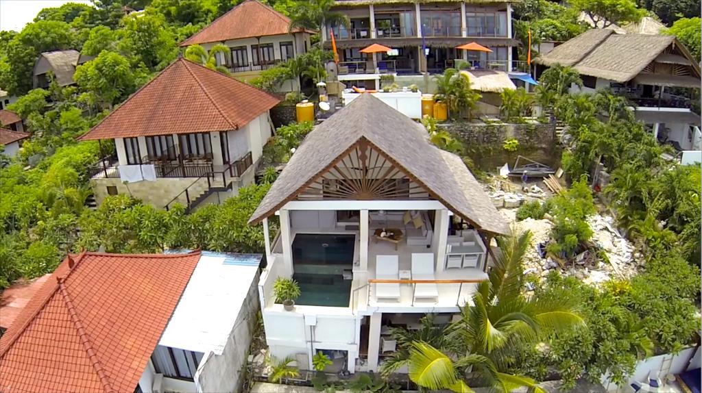 Villa Aqua Nusa - Luxury