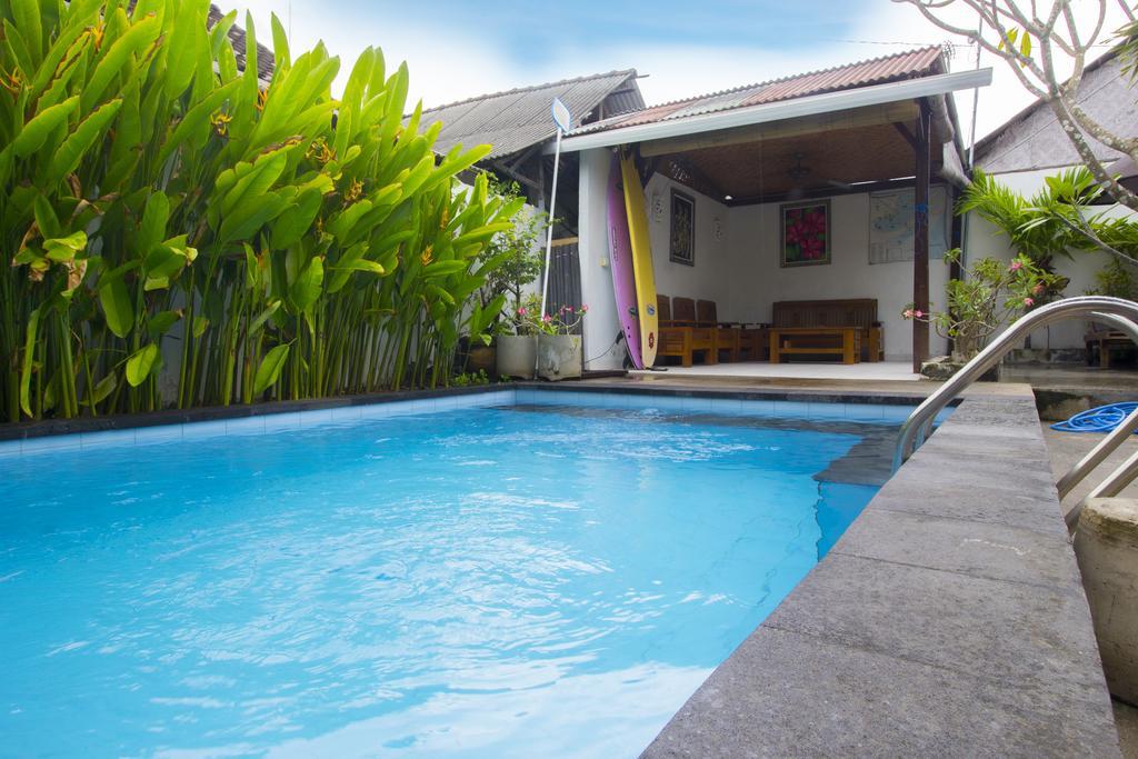 Pantai Island Guest house