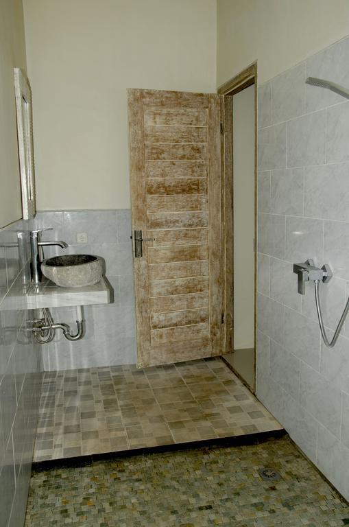 Kakiang Guest house