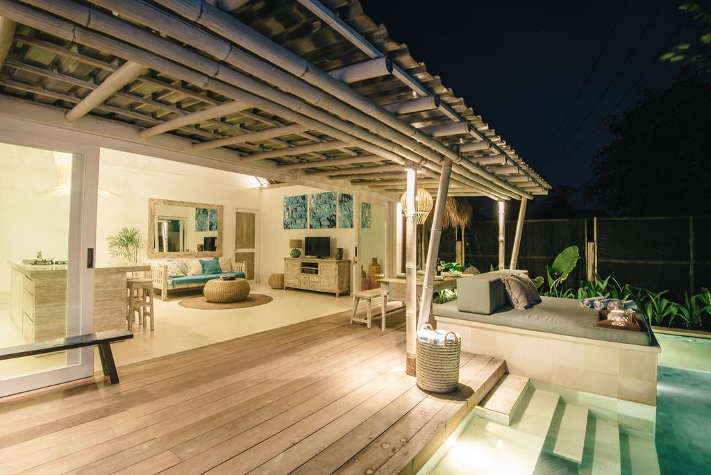 Santai At Sandy Bay Nusa Lembongan (Bali)