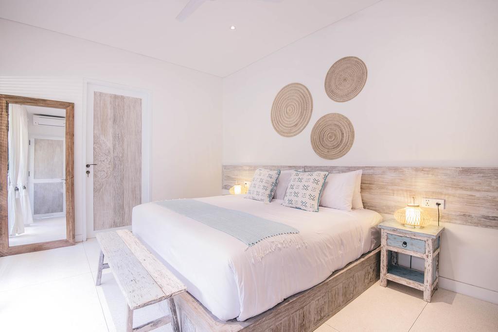 Santai At Sandy Bay Villa