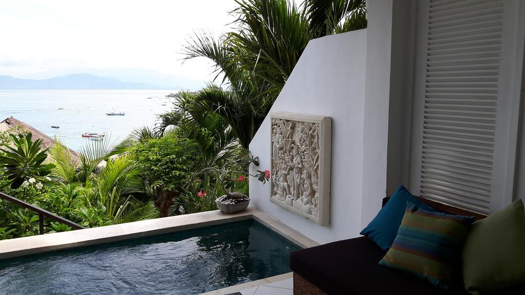 Villa Atas *