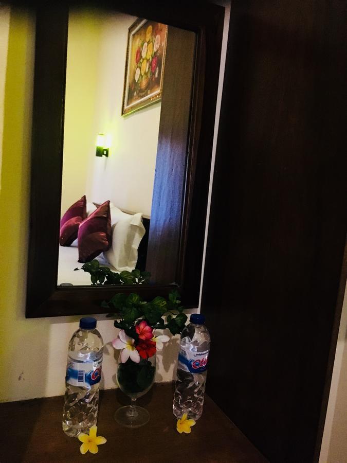 Yudhist Guest house 2*