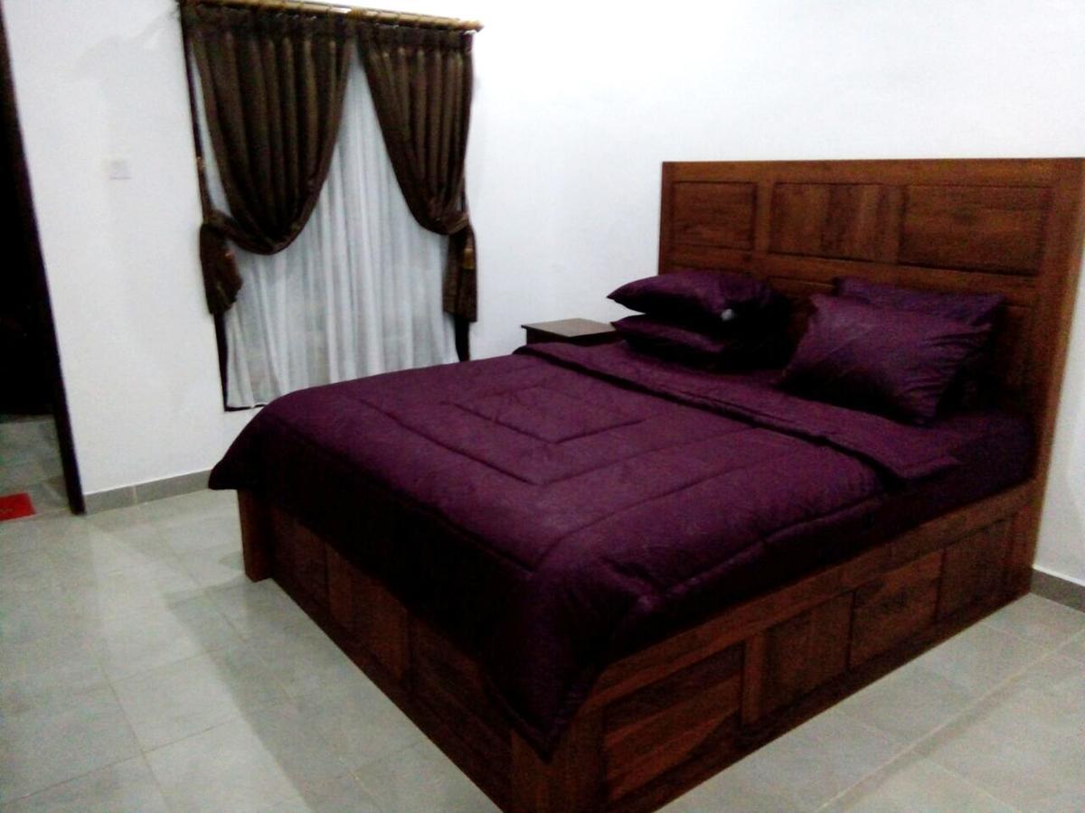 Belongs Beach Bungalow Homestay
