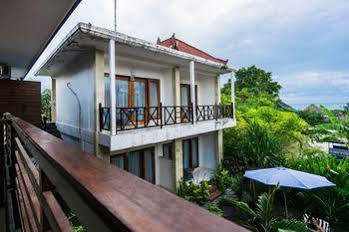 Nyuh Gading Homestay *