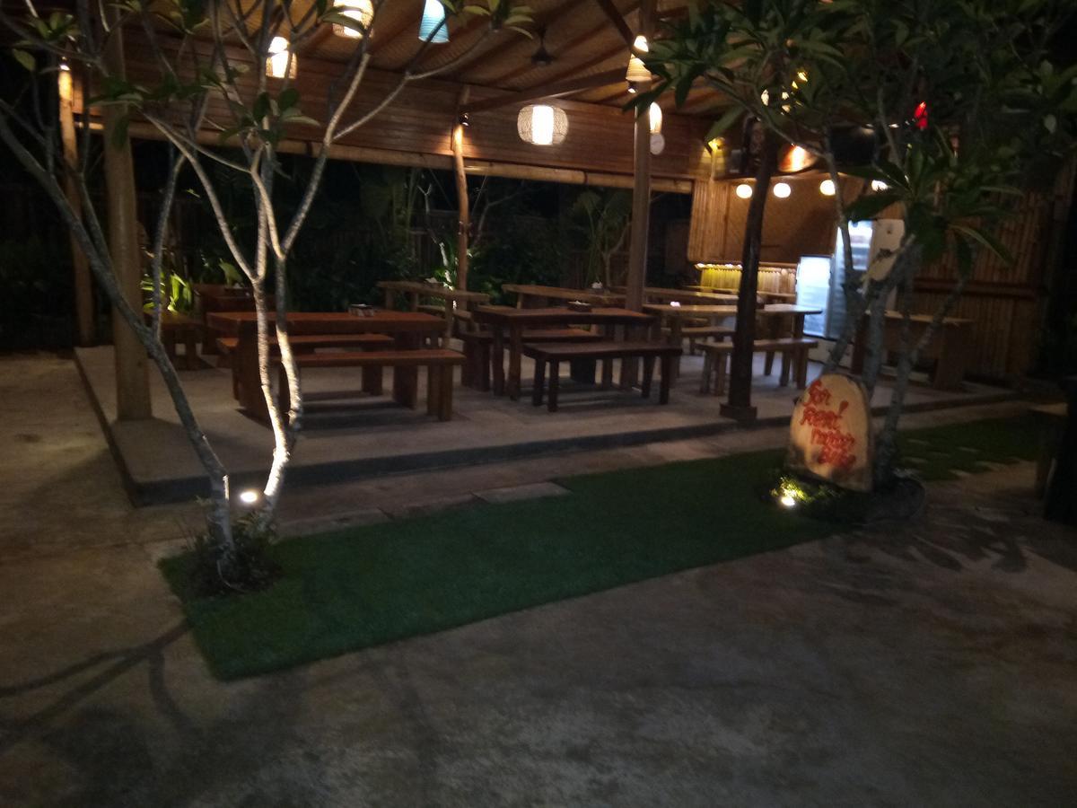 Dhipa Vibes Hostel Nusa Lembongan (Bali)