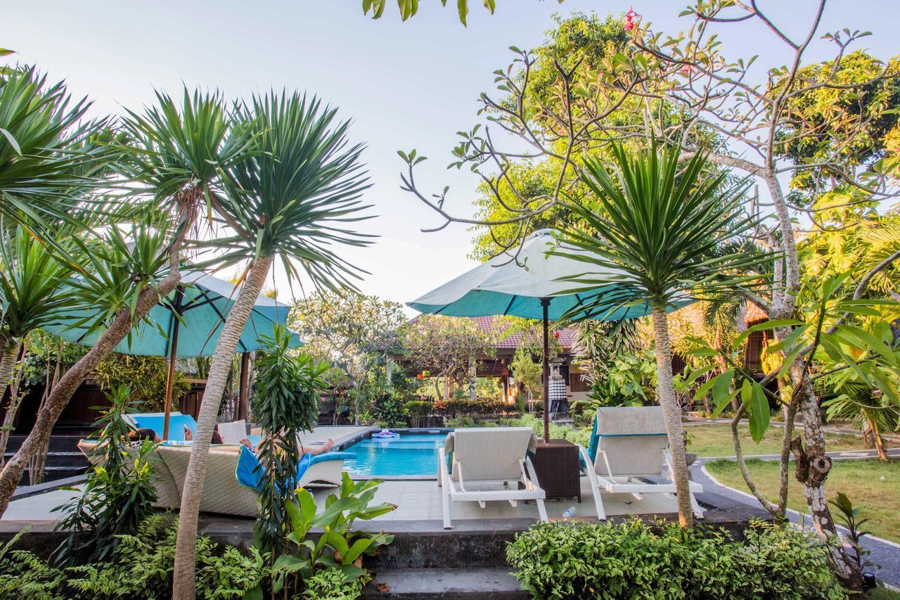 Lotus Garden Huts Holiday park 3*
