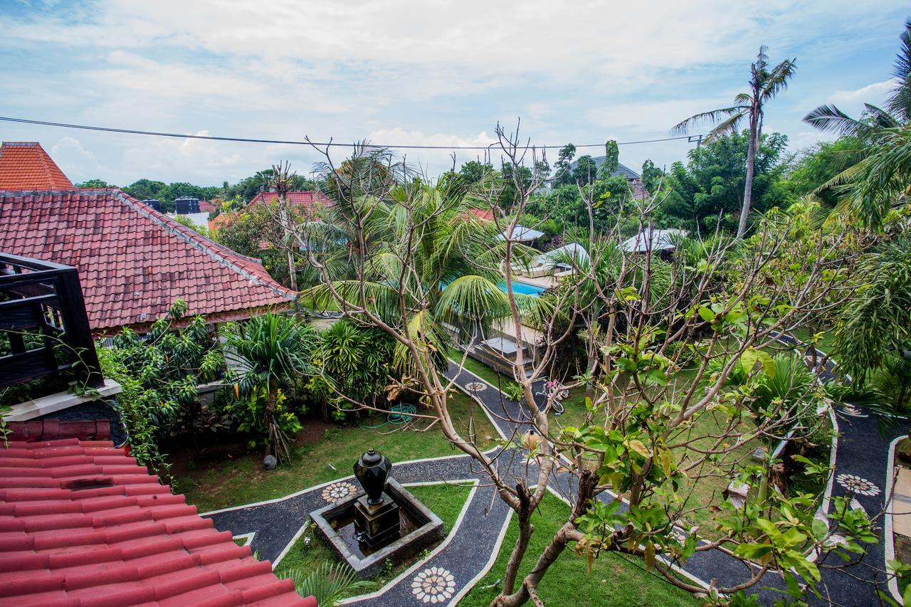 Taos House Nusa