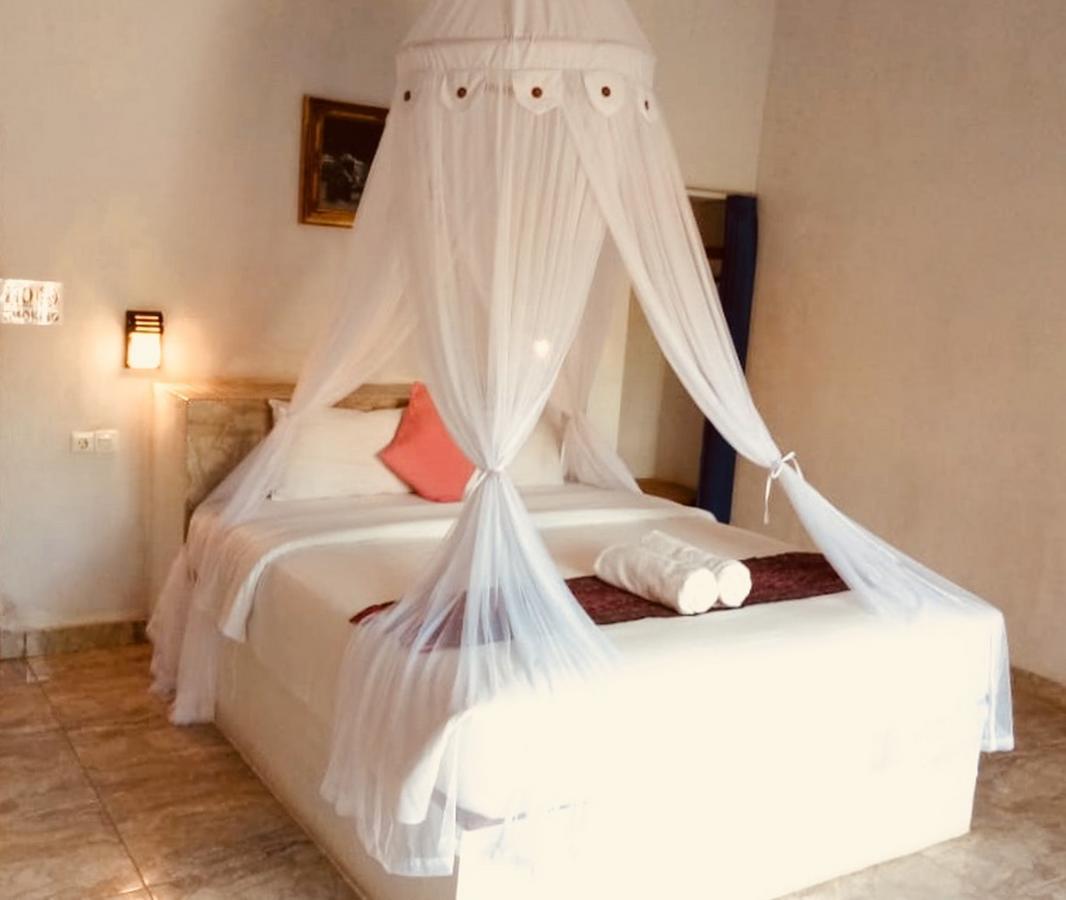 Homestay Naradas Mushroom Beach Nusa Lembongan (Bali)