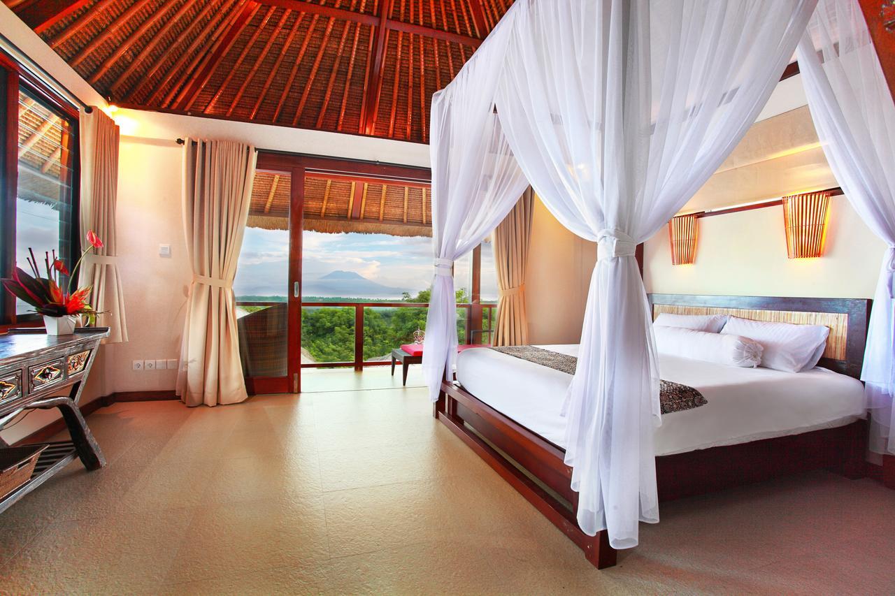 Bukit Nusa Villa