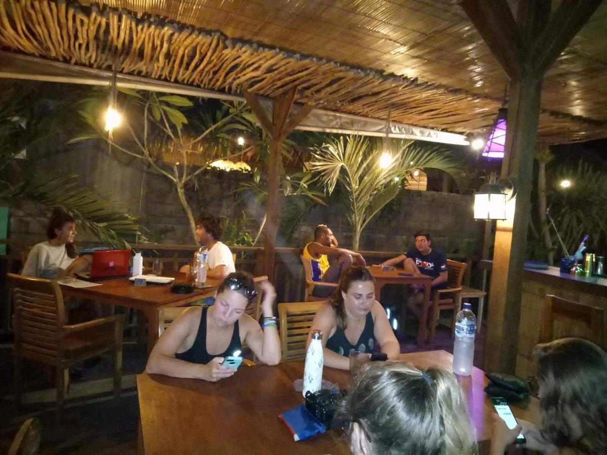 Tiki Bar&more Wisma tamu